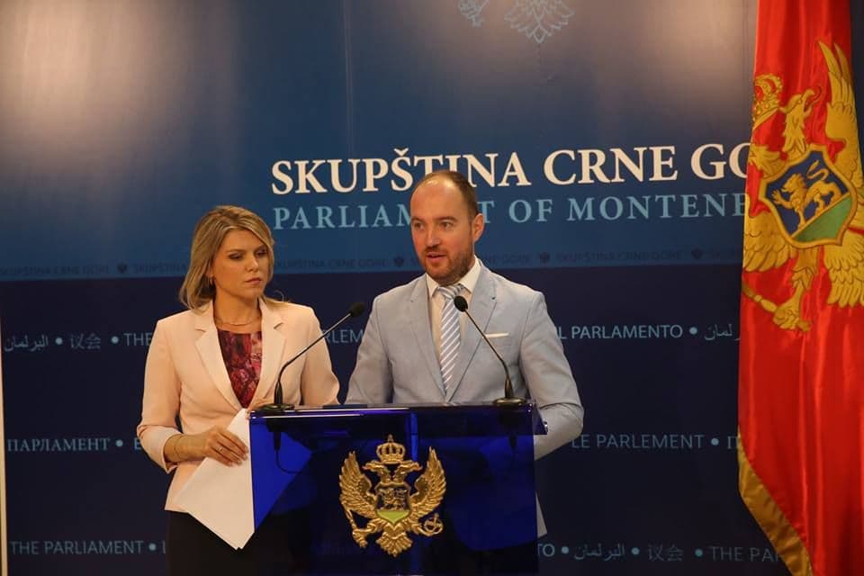 SDP predaje u proceduru prijedlog Zakona kojim se smanjuju akcize na gorivo SDP predaje u proceduru prijedlog Zakona kojim se smanjuju akcize na gorivo