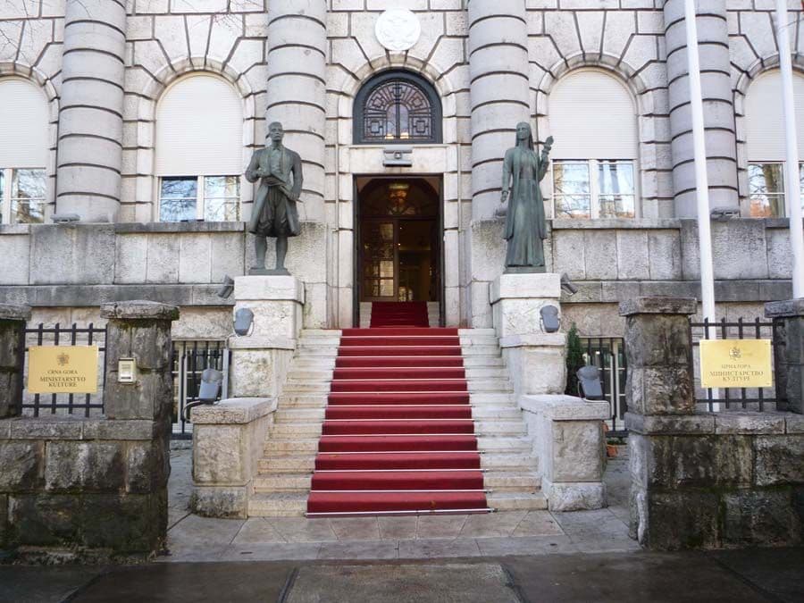 Ministarstvo kulture odgovorilo Vukosavljeviću: Ne miješate se u naša unutrašnja pitanja Ministarstvo kulture odgovorilo Vukosavljeviću: Ne miješate se u naša unutrašnja pitanja