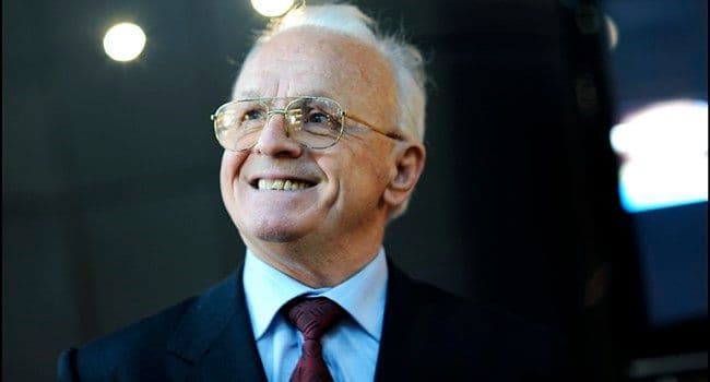 Preminuo kosovski političar Adem Demaći Preminuo kosovski političar Adem Demaći