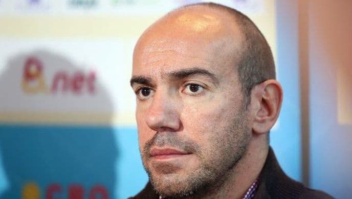 Tucak suspendovan Tucak suspendovan