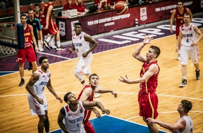 Juniori na startu poraženi od Velike Britanije Juniori na startu poraženi od Velike Britanije