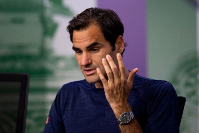 Federer bijesan zbog poraza i nezadovoljan podlogom Federer bijesan zbog poraza i nezadovoljan podlogom