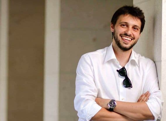 Nafačni cikotić Nafačni cikotić