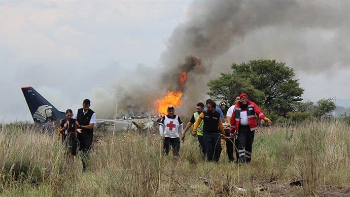 Svi putnici preživjeli pad aviona Svi putnici preživjeli pad aviona