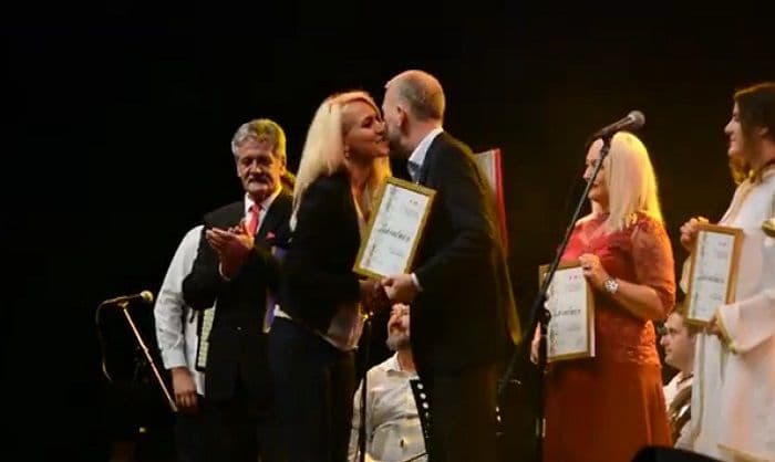 Uručeno priznanje za doprinos i očuvanje baštine Žutom Serhatliću Uručeno priznanje za doprinos i očuvanje baštine Žutom Serhatliću