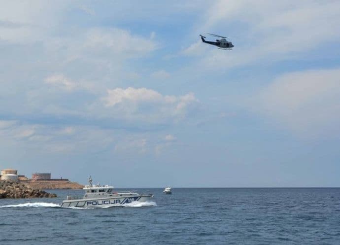 Požar na policijskom gliseru Požar na policijskom gliseru