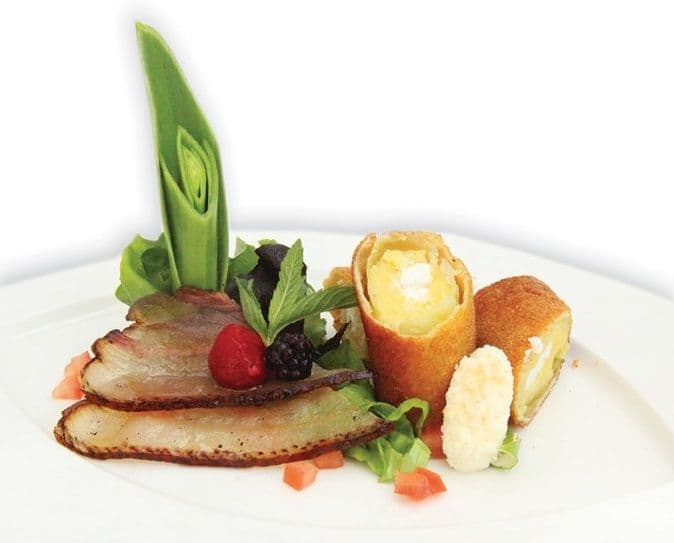 Kačamak sa sirom u kupusovom listu Kačamak sa sirom u kupusovom listu