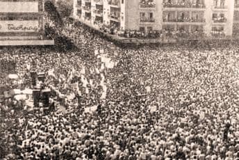 Na današnji dan: Nakon dvodnevnih mitinga smijenjen državni vrh Crne Gore Na današnji dan: Nakon dvodnevnih mitinga smijenjen državni vrh Crne Gore