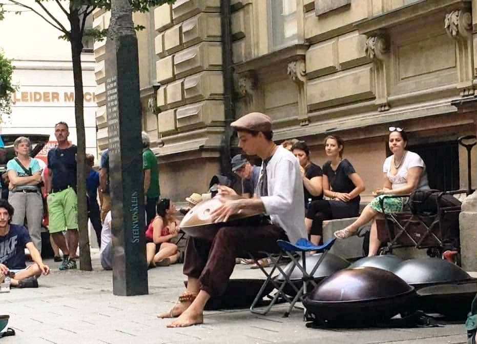 Handpan muzičar Marcel Hutter premijerno u Podgorici! Handpan muzičar Marcel Hutter premijerno u Podgorici!