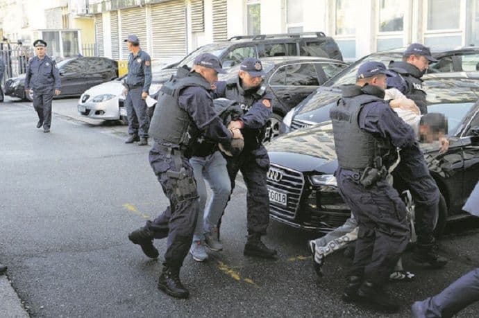 Beograđani iznajmili smještaj kod glumca, a potom ga pretukli Beograđani iznajmili smještaj kod glumca, a potom ga pretukli