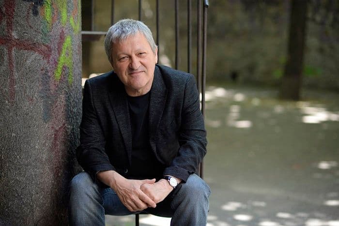 Do promjene sistema samo ako razum prevlada Do promjene sistema samo ako razum prevlada