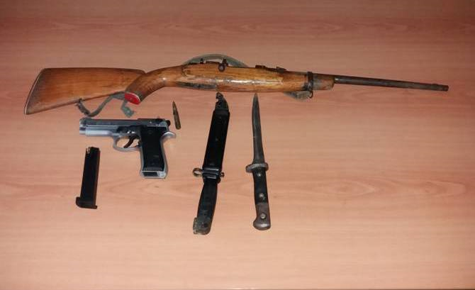 Policija u Kolašinu, Ulcinju i Cetinju oduzela vatreno oružje i municiju Policija u Kolašinu, Ulcinju i Cetinju oduzela vatreno oružje i municiju