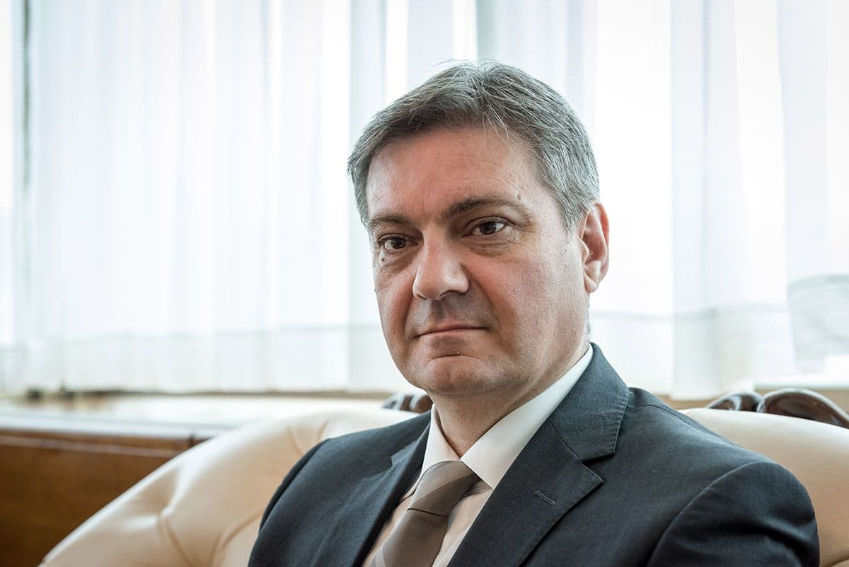 Zvizdić Srbiji i Hrvatskoj: Potpišimo ugovore o granici, kao sa Crnom Gorom Zvizdić Srbiji i Hrvatskoj: Potpišimo ugovore o granici, kao sa Crnom Gorom