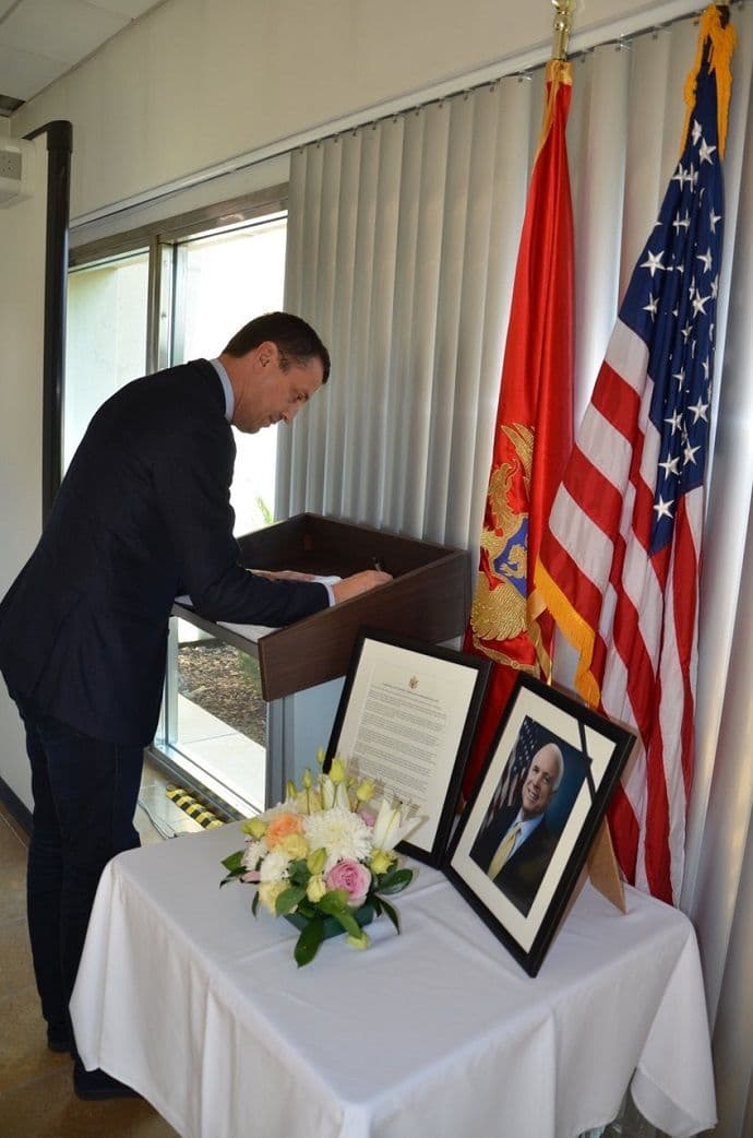 Odlaskom Mekejna, Crna Gora ostala bez istinskog prijatelja Odlaskom Mekejna, Crna Gora ostala bez istinskog prijatelja