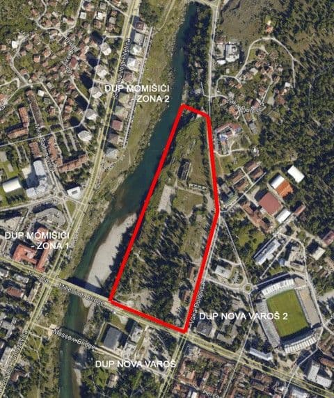 Opera na obali Morače Opera na obali Morače