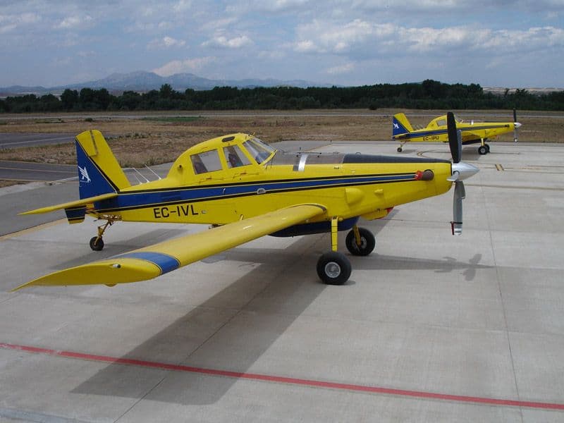 Avionu prilikom slijetanja pukla guma, aerodrom Podgorica privremeno zatvoren Avionu prilikom slijetanja pukla guma, aerodrom Podgorica privremeno zatvoren