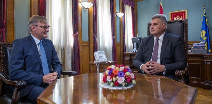 Brajović primio nove ambasadore Njemačke i Kine Brajović primio nove ambasadore Njemačke i Kine