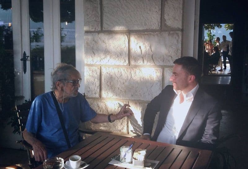 Bogdanović posjetio istaknutog crnogorskog umjetnika Voja Stanića Bogdanović posjetio istaknutog crnogorskog umjetnika Voja Stanića