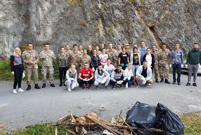 Vojnici dali doprinos Svjetskom danu uklanjanja otpada Vojnici dali doprinos Svjetskom danu uklanjanja otpada