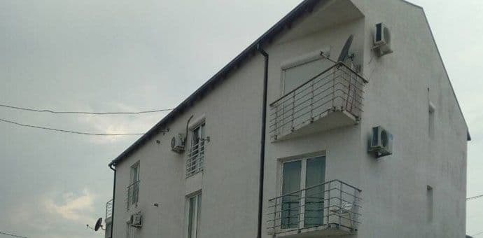 Pored stana – bez stana Pored stana – bez stana