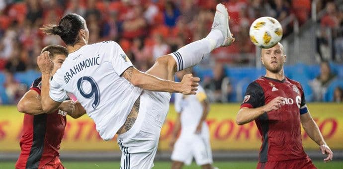 Zlatan Ibrahimović u epizodi "karate kid" (VIDEO) Foto: Nick Turchiaro-USA TODAY Sports