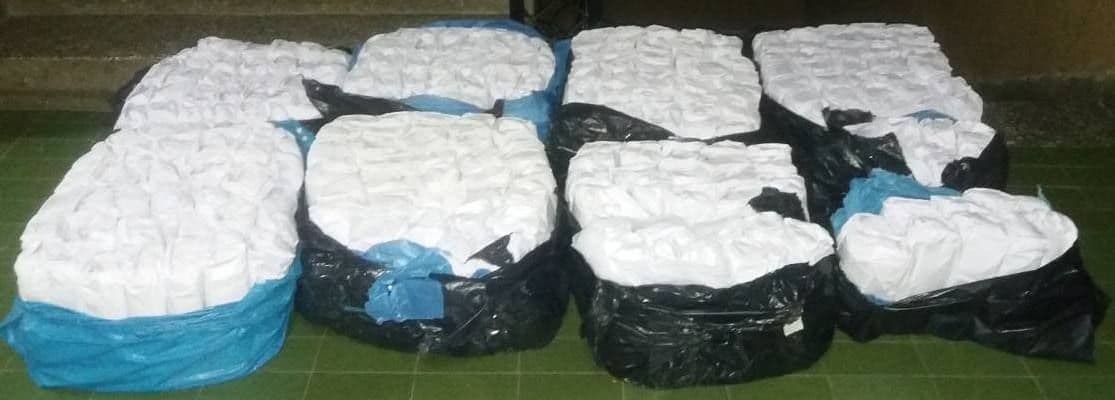 Zaplijenjeni marihuana i rezani duvan, jedno lice uhapšeno Zaplijenjeni marihuana i rezani duvan, jedno lice uhapšeno