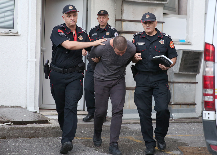 Optužnica protiv Arsenija Stanovića Optužnica protiv Arsenija Stanovića