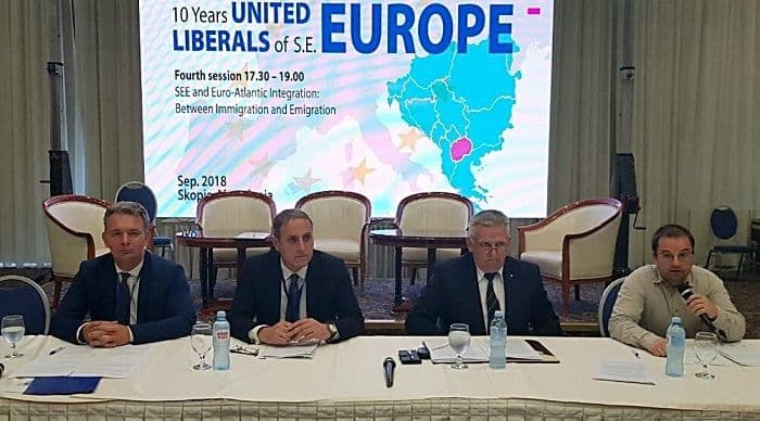 Popović sa evropskim poslanicima: Naši ljudi su najveći kapital za napredak i razvoj Popović sa evropskim poslanicima: Naši ljudi su najveći kapital za napredak i razvoj