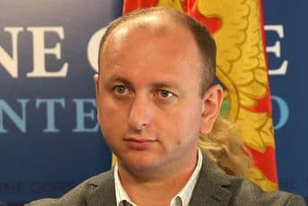 Knežević: Zvanična Crna Gora protiv svake inicijative iz Beogarda Knežević: Zvanična Crna Gora protiv svake inicijative iz Beogarda