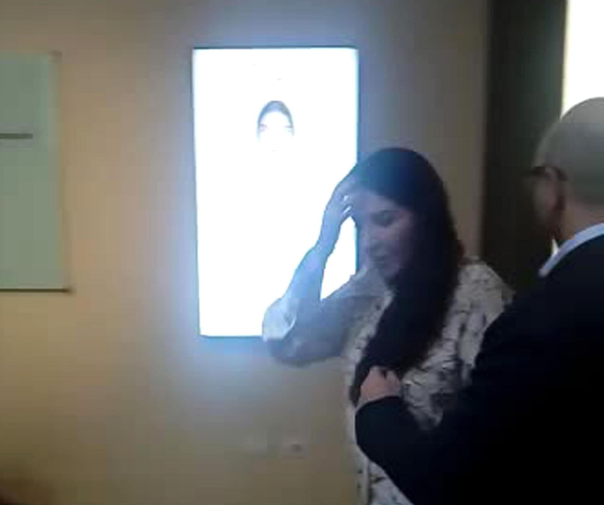 Posjetilac udario Marinu Abramović u Firenci Foto: tgcom24.mediaset.it