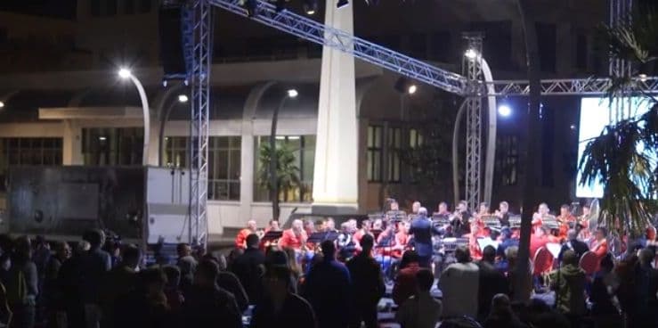 Vojni orkestri UK, Albanije i Crne Gore održali koncert u Podgorici Vojni orkestri UK, Albanije i Crne Gore održali koncert u Podgorici