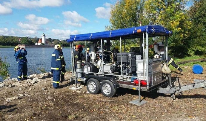 Pripadnici Službe zaštite na specijalističkoj obuci za rad u poplavama Pripadnici Službe zaštite na specijalističkoj obuci za rad u poplavama