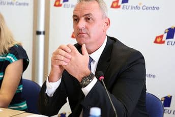 Nije objavljeno nijedno rješenje o smjeni direktora Nije objavljeno nijedno rješenje o smjeni direktora