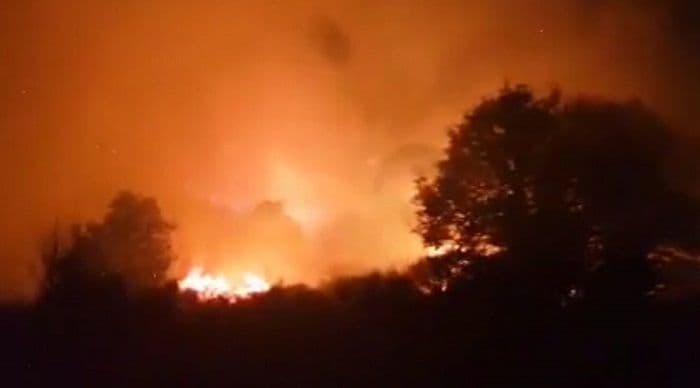 Barski vatrogasci deset sati gasili požar iznad Brkanovića Barski vatrogasci deset sati gasili požar iznad Brkanovića