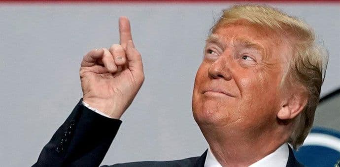 Tramp doputovao u Beograd: Narod oduševljen Tramp doputovao u Beograd: Narod oduševljen