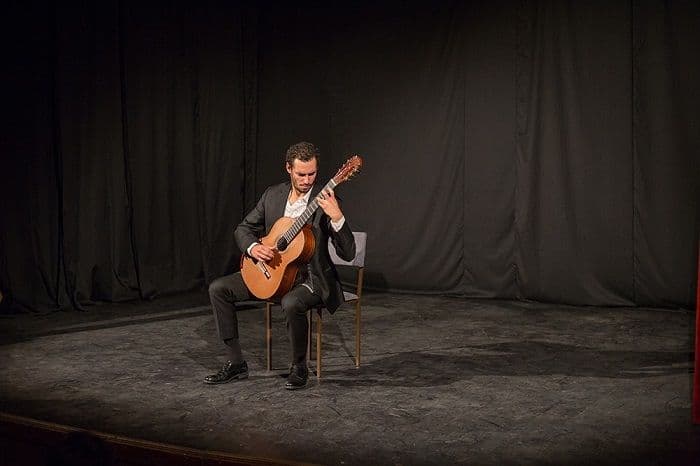 Večeras finale 13. Nikšić guitar festivala: Omaž Vitu Nikoliću Večeras finale 13. Nikšić guitar festivala: Omaž Vitu Nikoliću