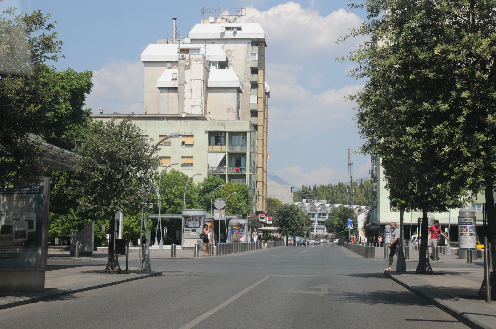 Zbog utakmice više ulica zatvoreno za saobraćaj Zbog utakmice više ulica zatvoreno za saobraćaj