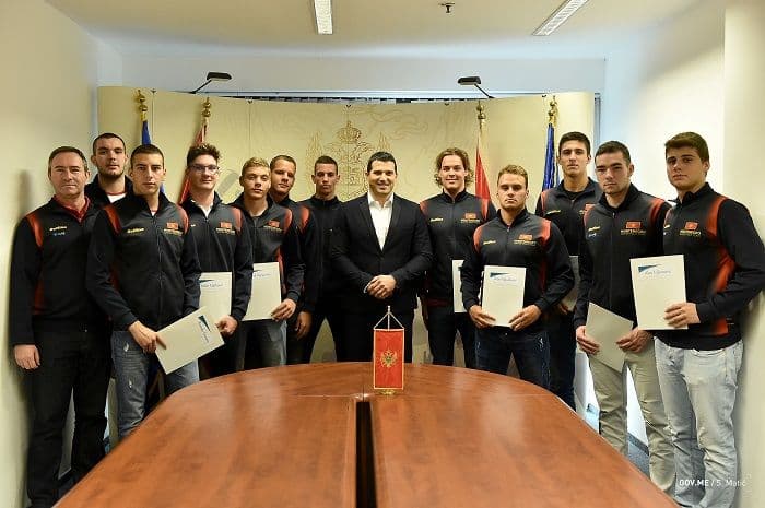 Janović: Država adekvatno nagrađuje rezultate mladih sportista Janović: Država adekvatno nagrađuje rezultate mladih sportista