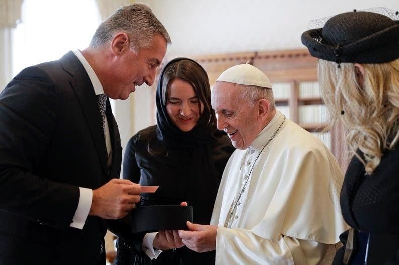 Đukanović: Papa namjerava da posjeti Crnu Goru (Video) Đukanović: Papa namjerava da posjeti Crnu Goru (Video)