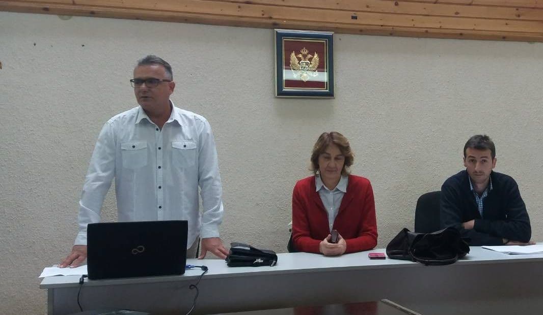 Počeo novi ciklus obuke farmera na temu unapređenja kvaliteta sirovog mlijeka Počeo novi ciklus obuke farmera na temu unapređenja kvaliteta sirovog mlijeka