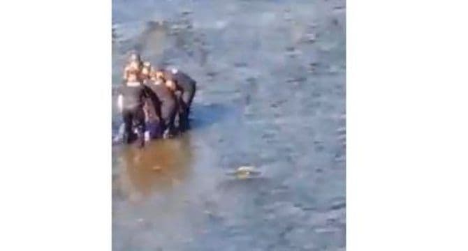 Filmska potjera u Podgorici, jurila ga policija, on pobjegao u Moraču (VIDEO) Filmska potjera u Podgorici, jurila ga policija, on pobjegao u Moraču (VIDEO)