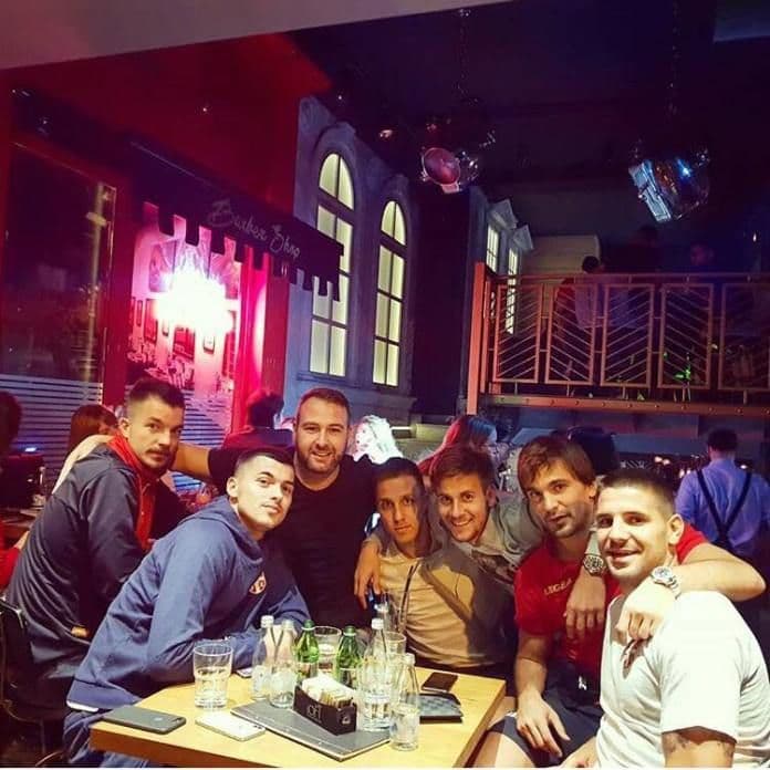 Crnogorci i Srbi zajedno u noćnom provodu pred istorijski meč Foto: reprezentacija.me