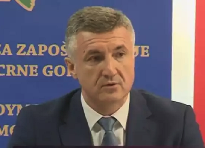 Pad registrovane i anketne nezaposlenosti Pad registrovane i anketne nezaposlenosti