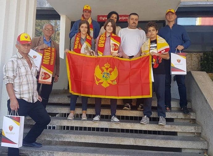 Šal, kačket i majica za 11 čitalaca Pobjede Šal, kačket i majica za 11 čitalaca Pobjede