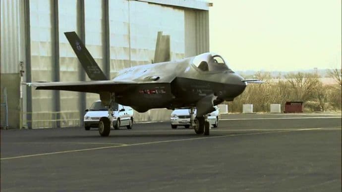 Pentagon prizemljio kompletnu flotu aviona F-35 Pentagon prizemljio kompletnu flotu aviona F-35
