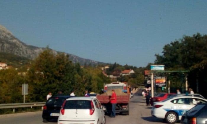 Nesreća u Herceg Novom, taksi naletio na dječaka Nesreća u Herceg Novom, taksi naletio na dječaka