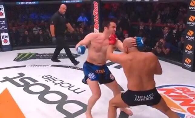 Fedor nokautirao Sonnena i obezbijedio finale teškaškog turnira Fedor nokautirao Sonnena i obezbijedio finale teškaškog turnira