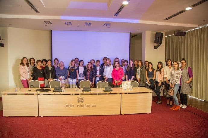 CGES omogućio zaposlenima edukaciju o značaju prevencije kancera dojke CGES omogućio zaposlenima edukaciju o značaju prevencije kancera dojke