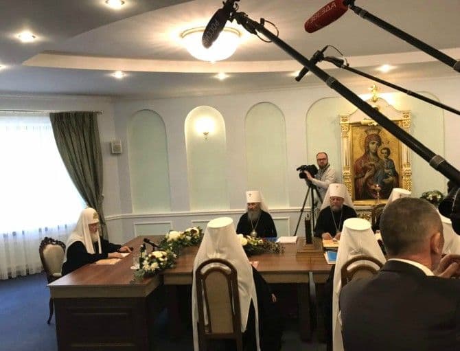 Rusi danas lansiraju anateme i cijepaju Pravoslavlje? Rusi danas lansiraju anateme i cijepaju Pravoslavlje?