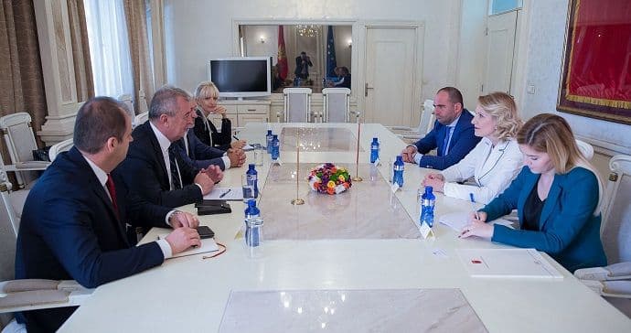 Crna Gora odlučno posvećena očuvanju dobrosusjedskih odnosa i unaprjeđenju regionalne saradnje Crna Gora odlučno posvećena očuvanju dobrosusjedskih odnosa i unaprjeđenju regionalne saradnje